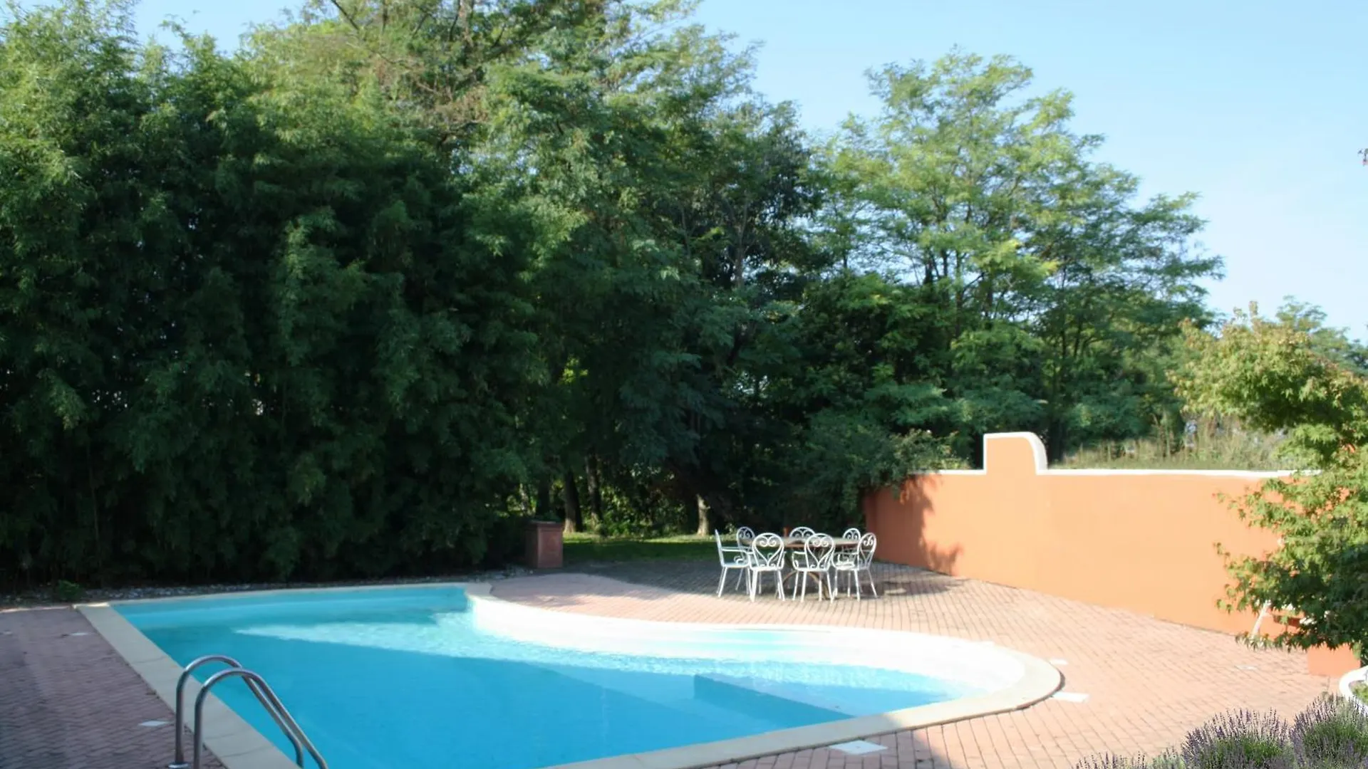 Farm stay Agriturismo Fiorbello Montirone Italy