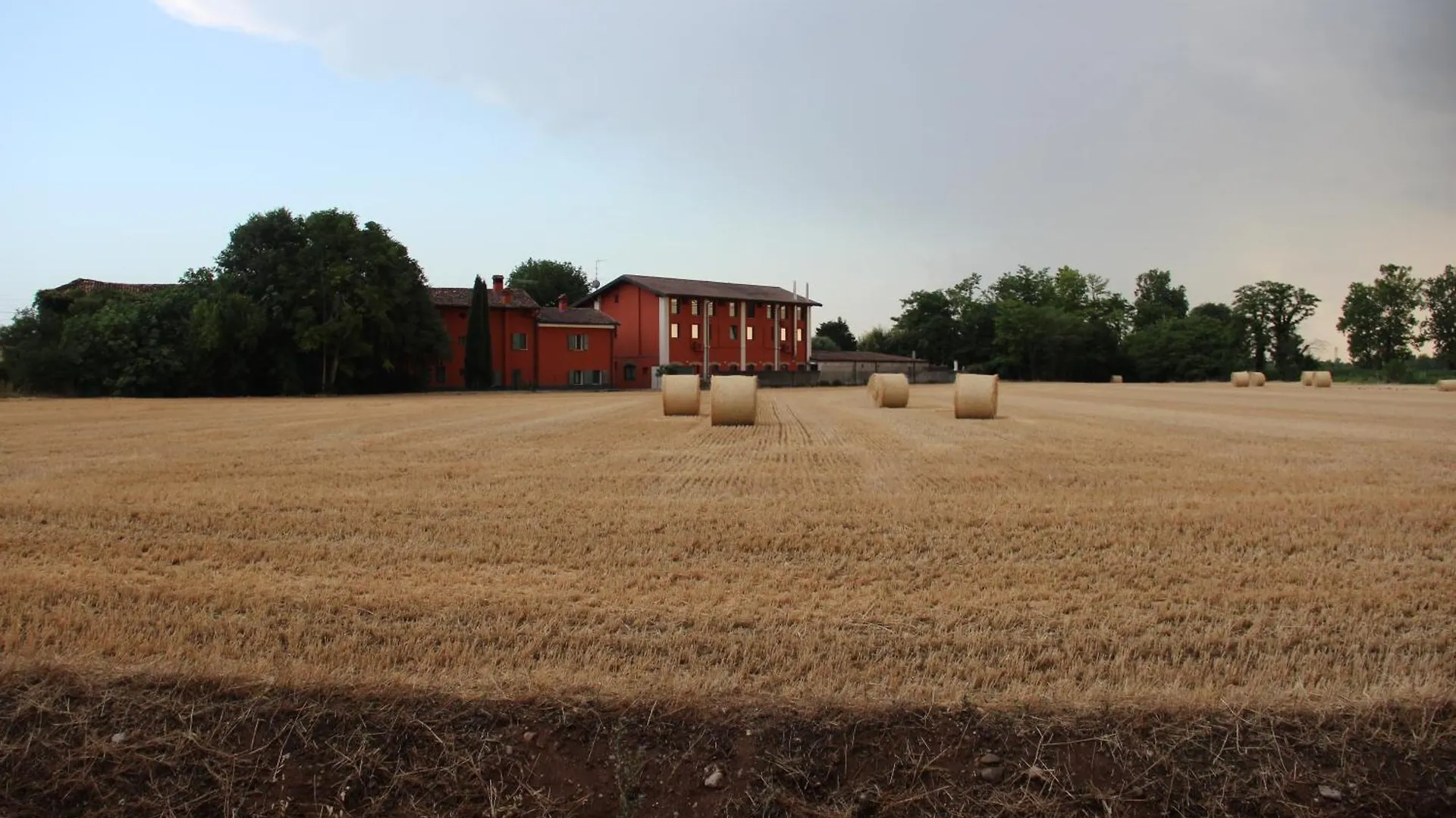 Agriturismo Fiorbello Montirone 0*,  Italy